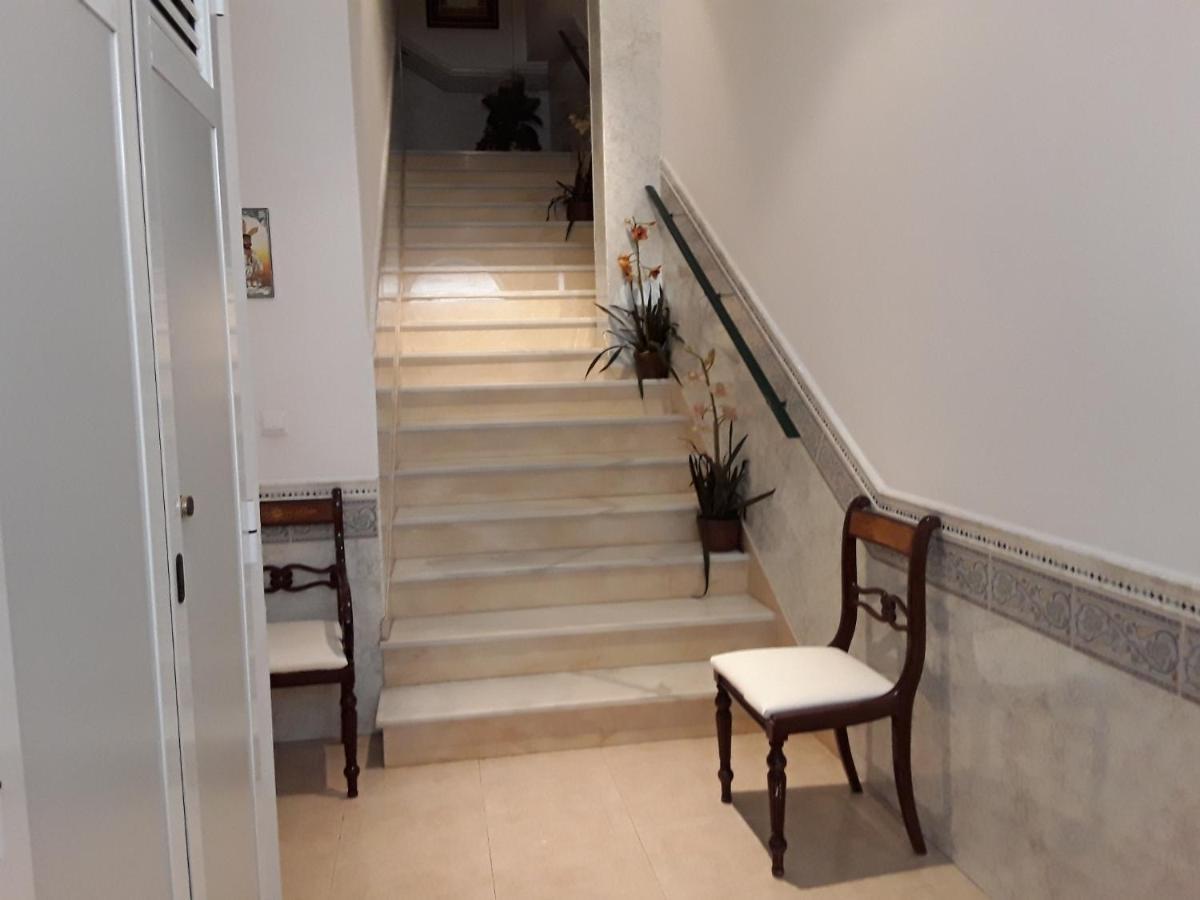 Apartamentos Vicenta Carihuela By Playa Miguel Торремолинос Экстерьер фото