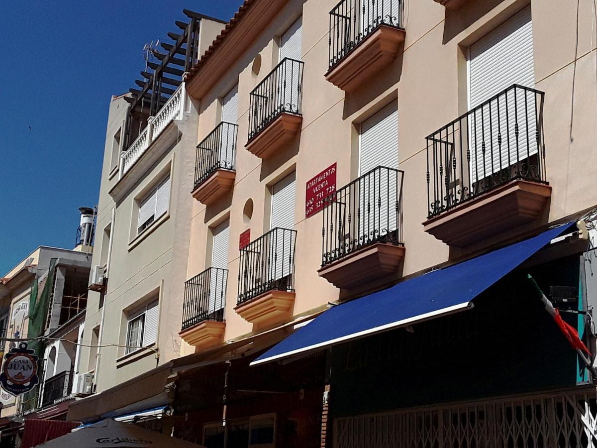 Apartamentos Vicenta Carihuela By Playa Miguel Торремолинос Экстерьер фото