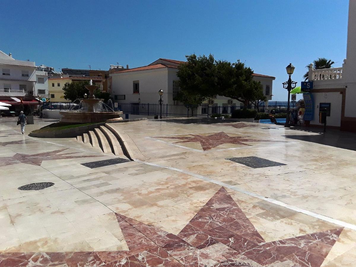 Apartamentos Vicenta Carihuela By Playa Miguel Торремолинос Экстерьер фото